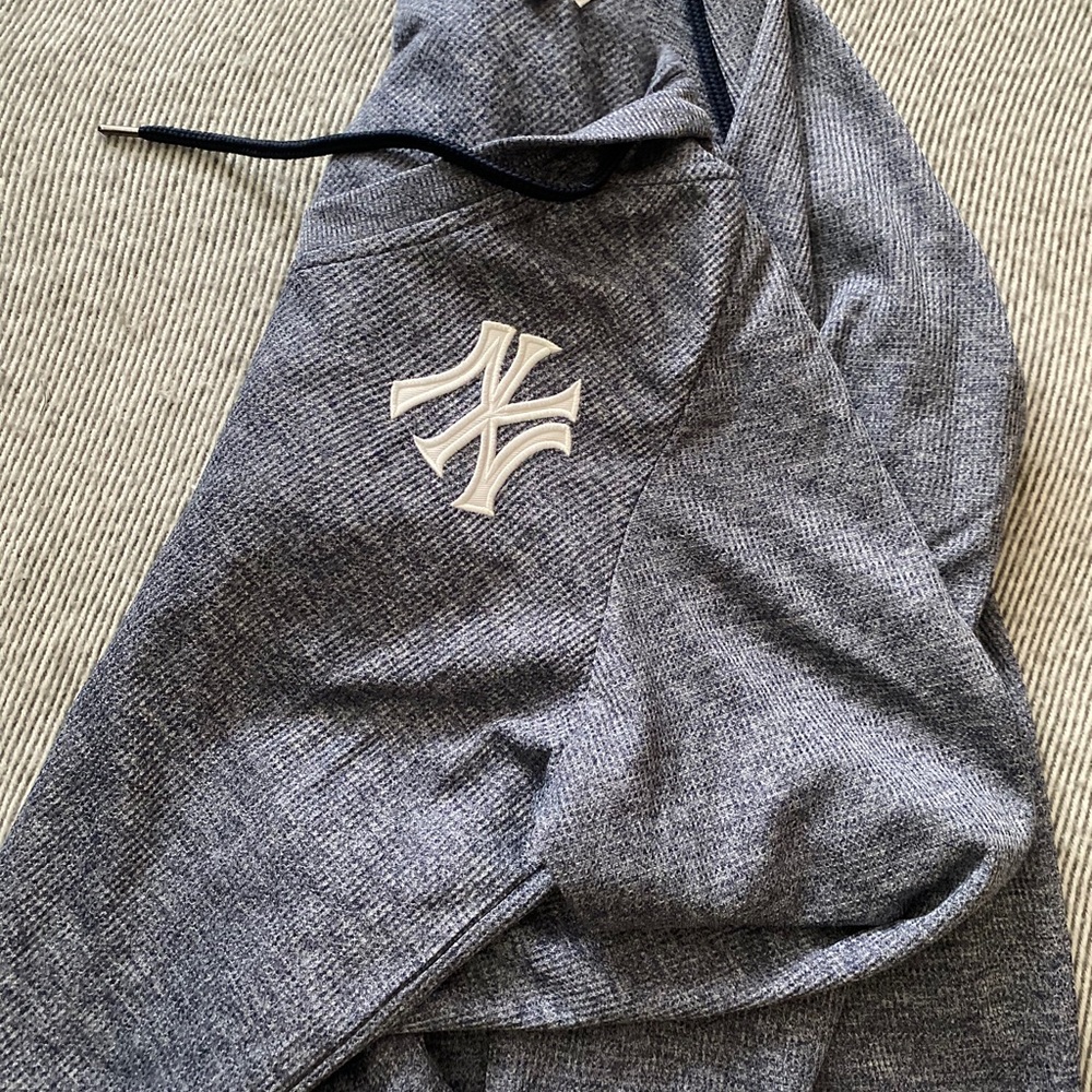 NY Yankees hoodie